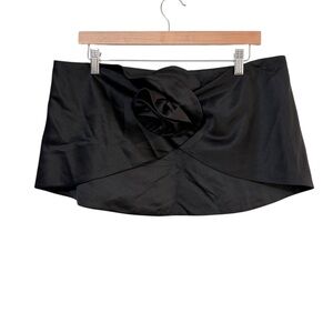 Ilana One Size Black Satin Rose Front Strapless Top Formal Party Festival